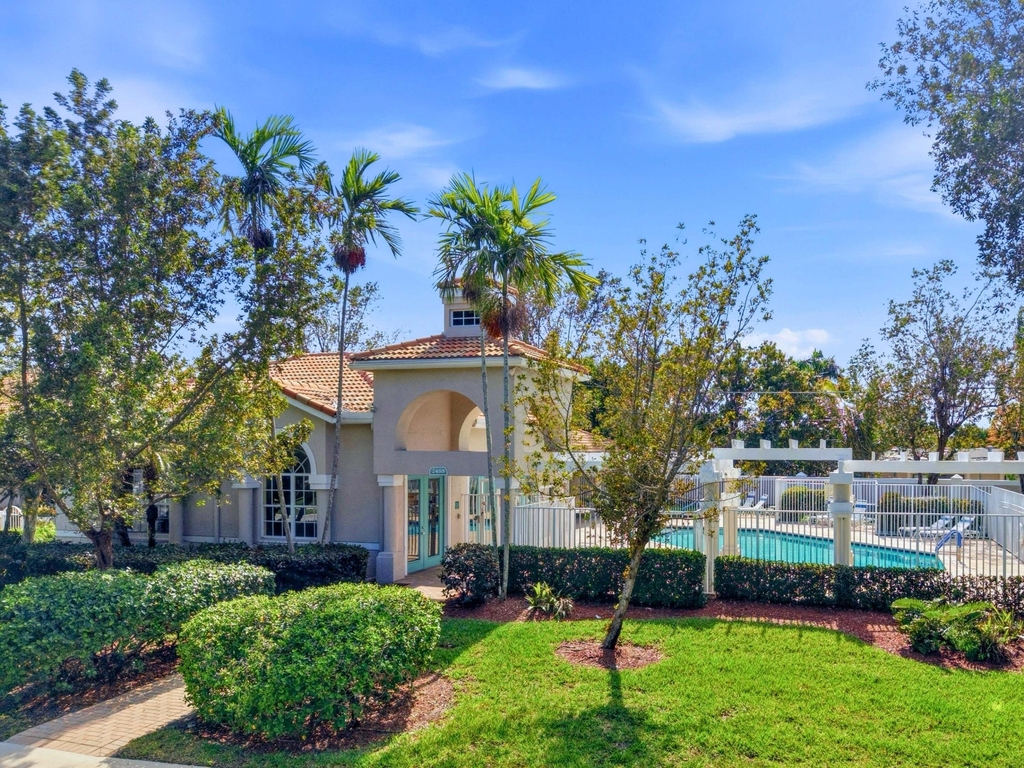 2920 E Aragon Boulevard - Photo 33