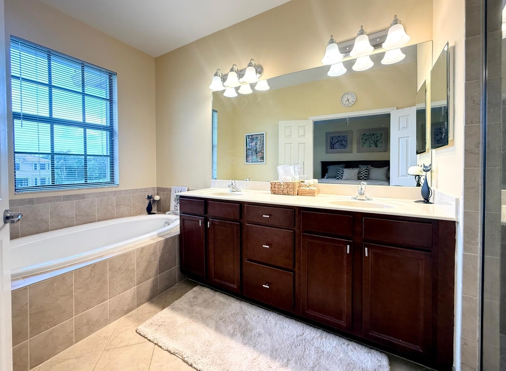 10361 Wellington Parc Drive - Photo 13
