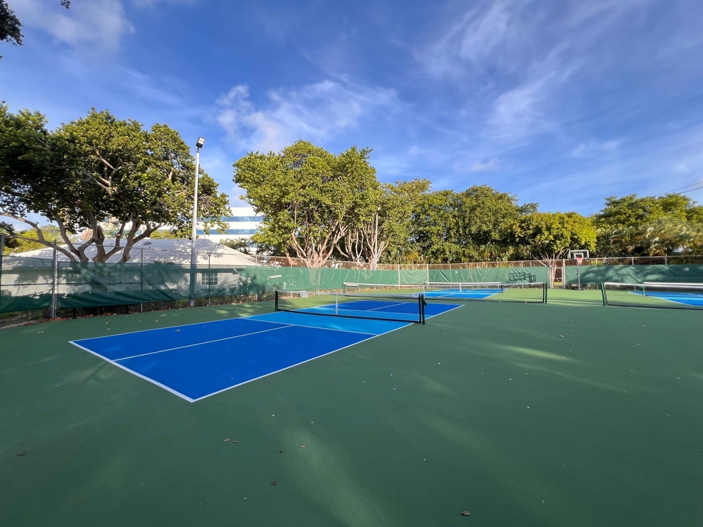 6421 Bay Club Drive - Photo 36