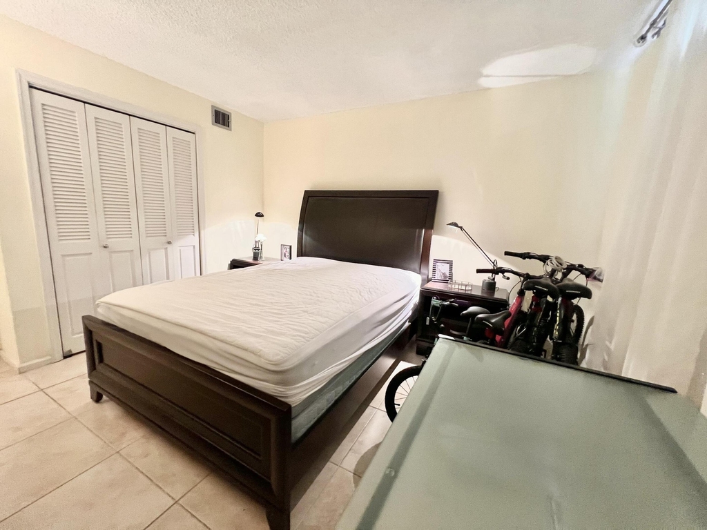 6421 Bay Club Drive - Photo 11