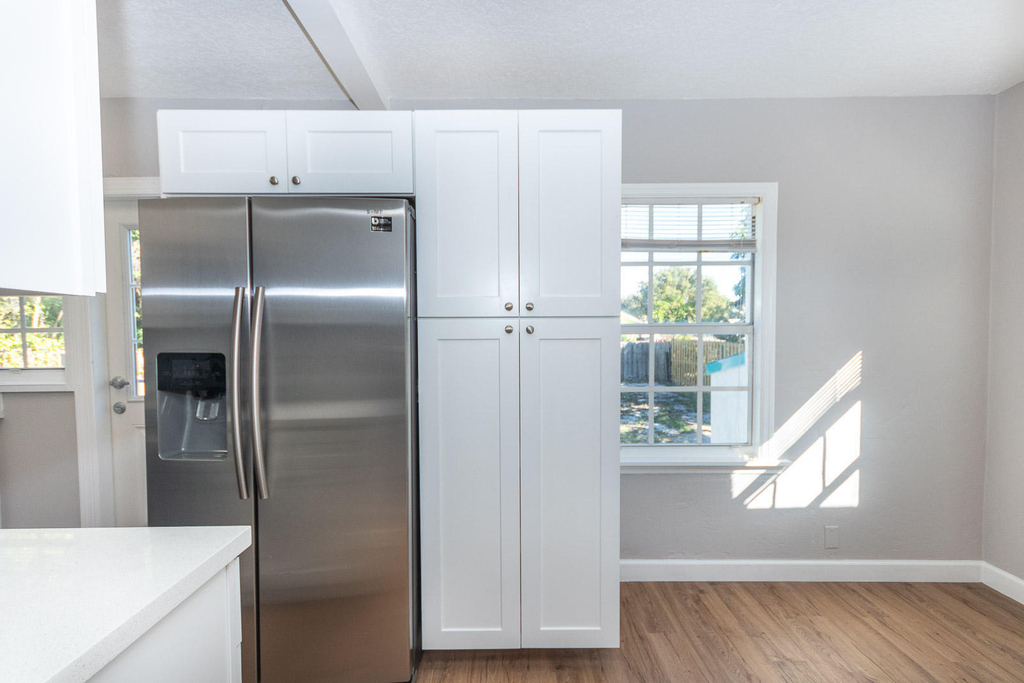 823 Se 3rd Avenue - Photo 3