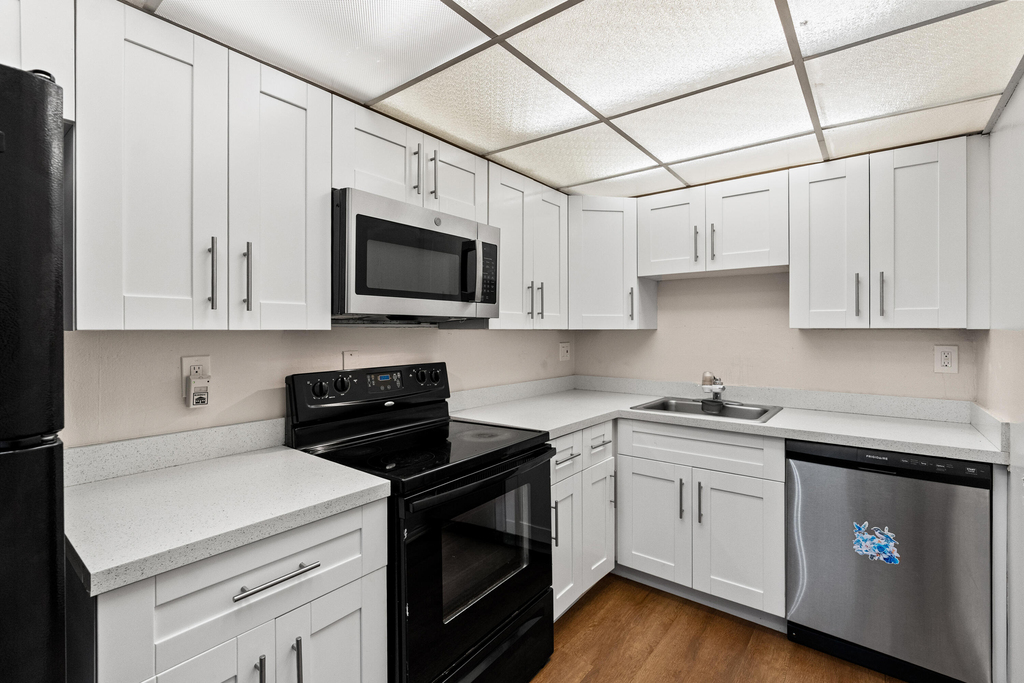 3700 N Pine Island Road - Photo 6