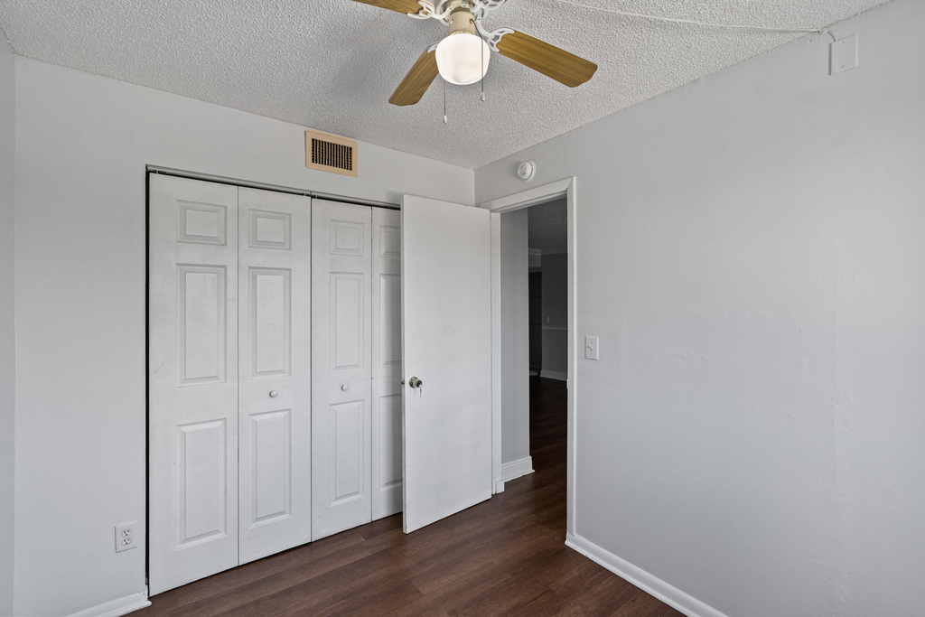 3700 N Pine Island Road - Photo 25