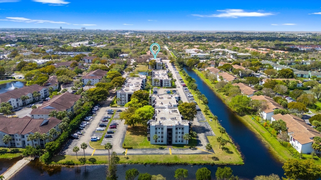 3700 N Pine Island Road - Photo 30