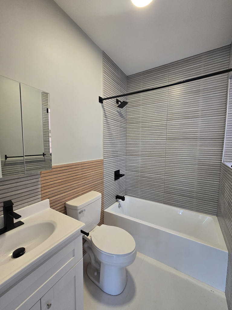 812 East 223rd Street - Photo 2