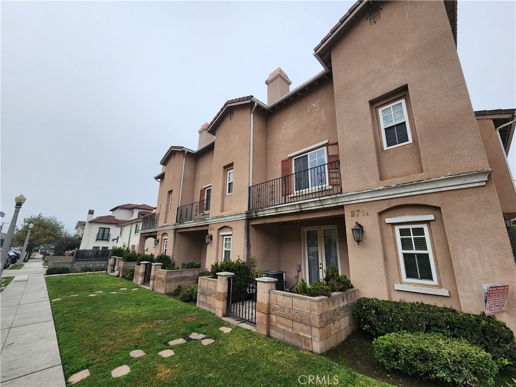 271 S Arroyo Drive - Photo 2