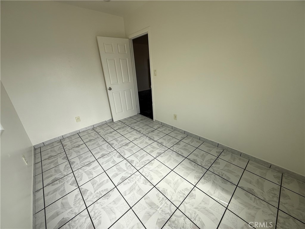 529 N St Louis Street - Photo 6