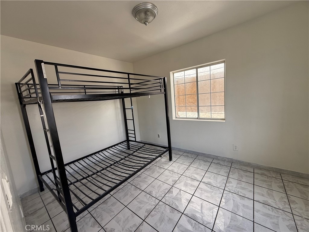 529 N St Louis Street - Photo 8