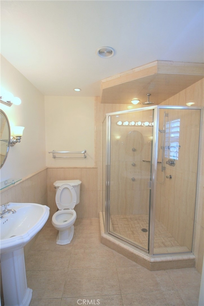 23951 Decorah Road - Photo 16