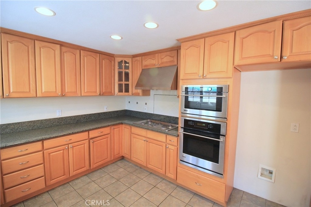 23951 Decorah Road - Photo 5