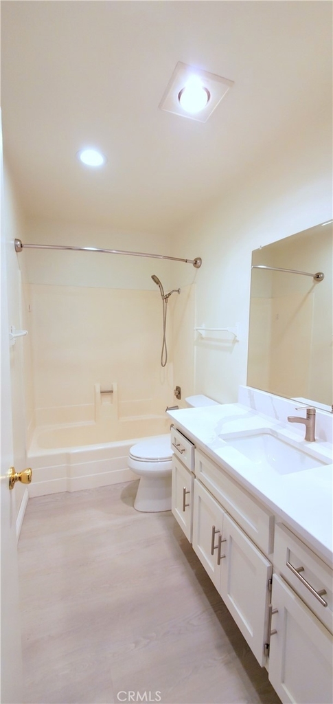 960 E Bonita Avenue - Photo 15