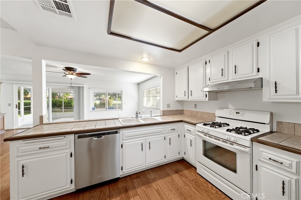 2095 Silver Oak Way - Photo 11