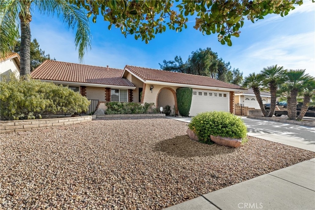 2095 Silver Oak Way - Photo 0