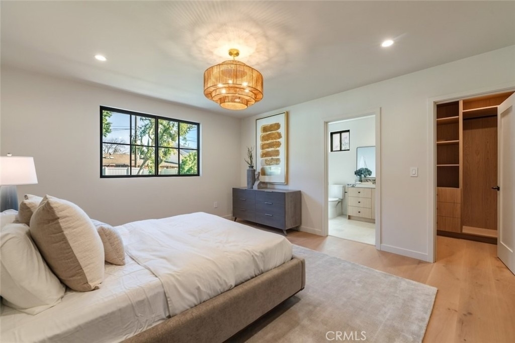 8960 Oak Park Avenue - Photo 30