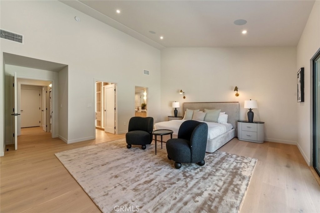 8960 Oak Park Avenue - Photo 52