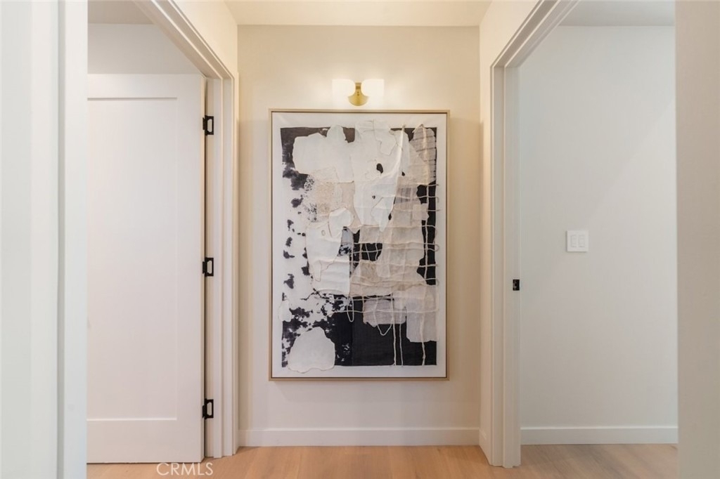 8960 Oak Park Avenue - Photo 61
