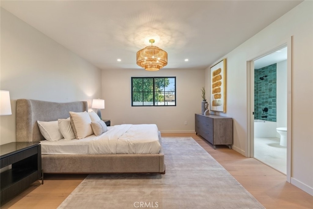 8960 Oak Park Avenue - Photo 28