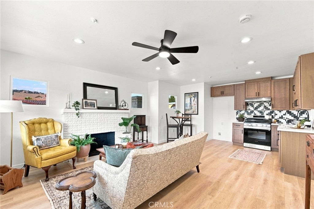 2801 Jeffries - Photo 2