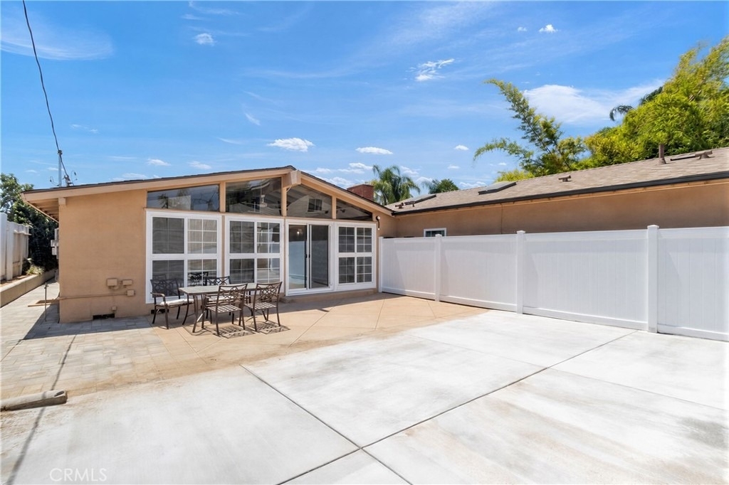 16433 Kingsbury Street - Photo 23