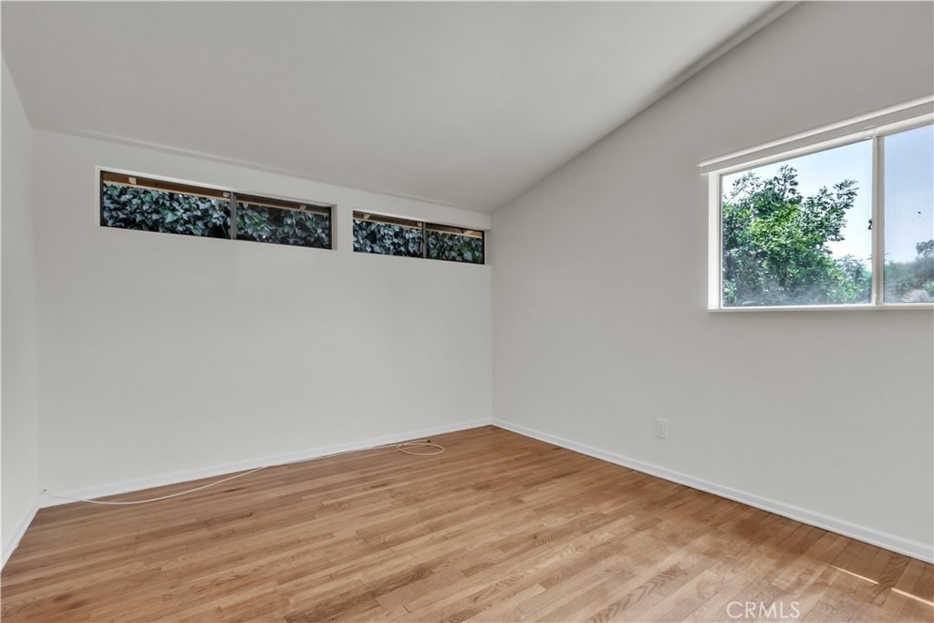 16433 Kingsbury Street - Photo 18
