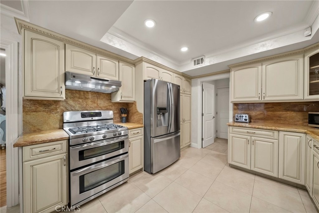 10544 Camarillo Street - Photo 16