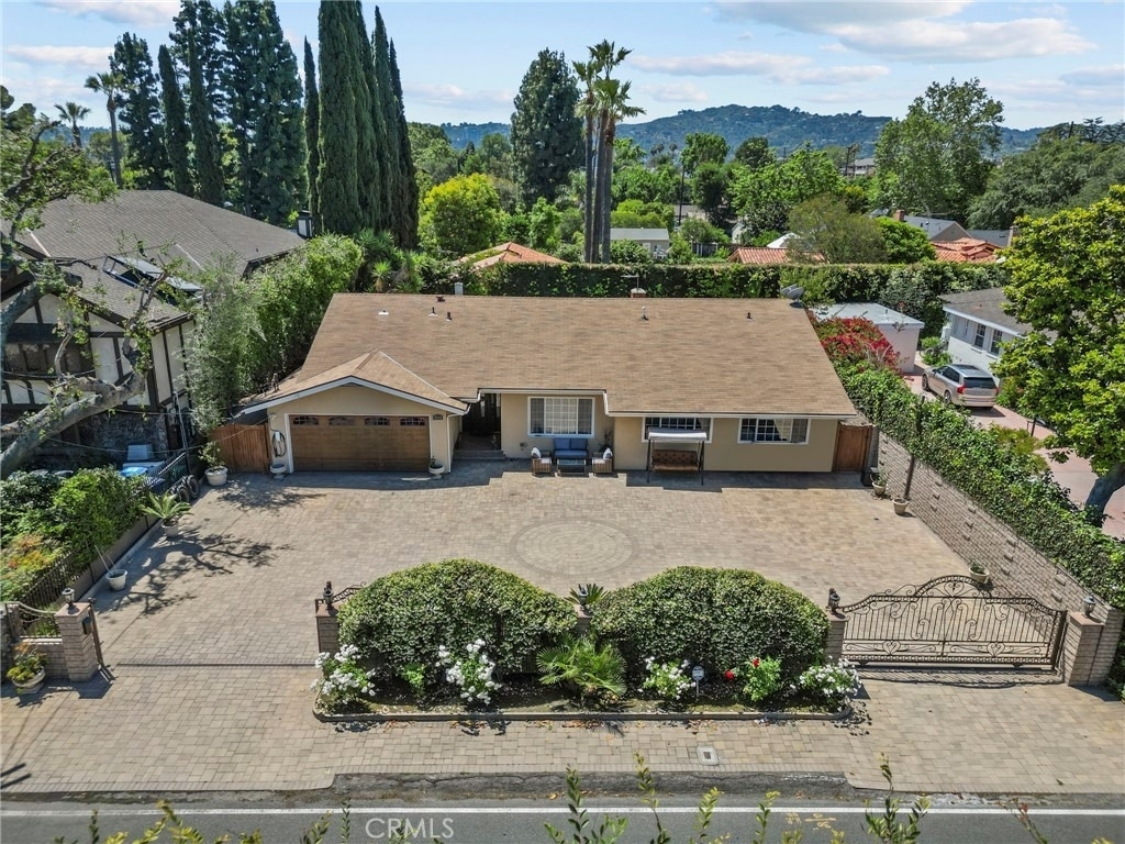 10544 Camarillo Street - Photo 0