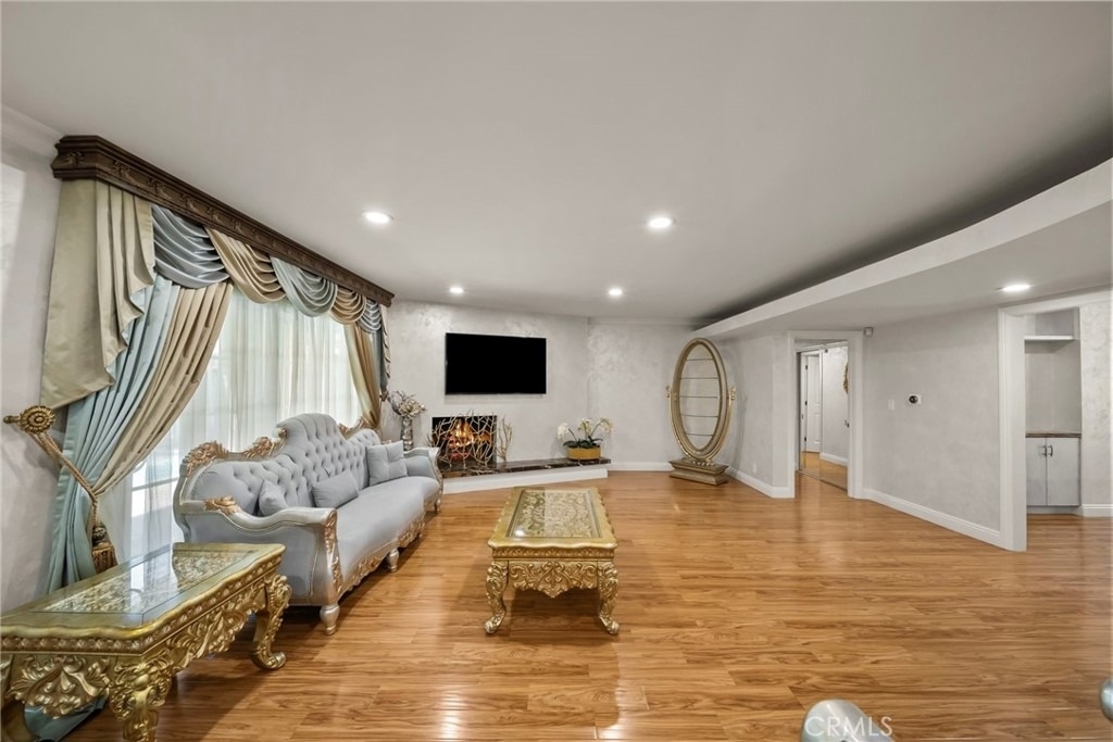 10544 Camarillo Street - Photo 5