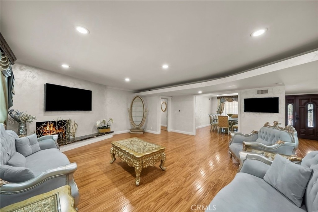 10544 Camarillo Street - Photo 9
