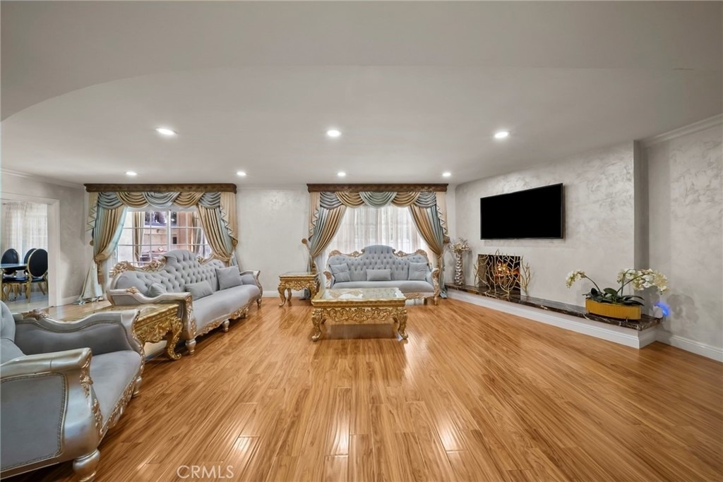 10544 Camarillo Street - Photo 6
