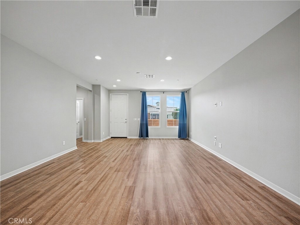 135 Farmhouse Drive - Photo 6
