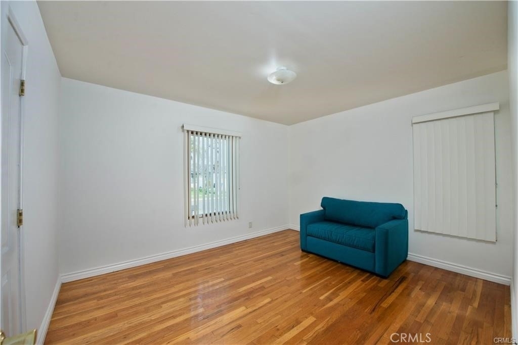 17404 Martha Street - Photo 8