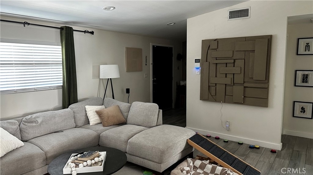 7833 Bothwell - Photo 11