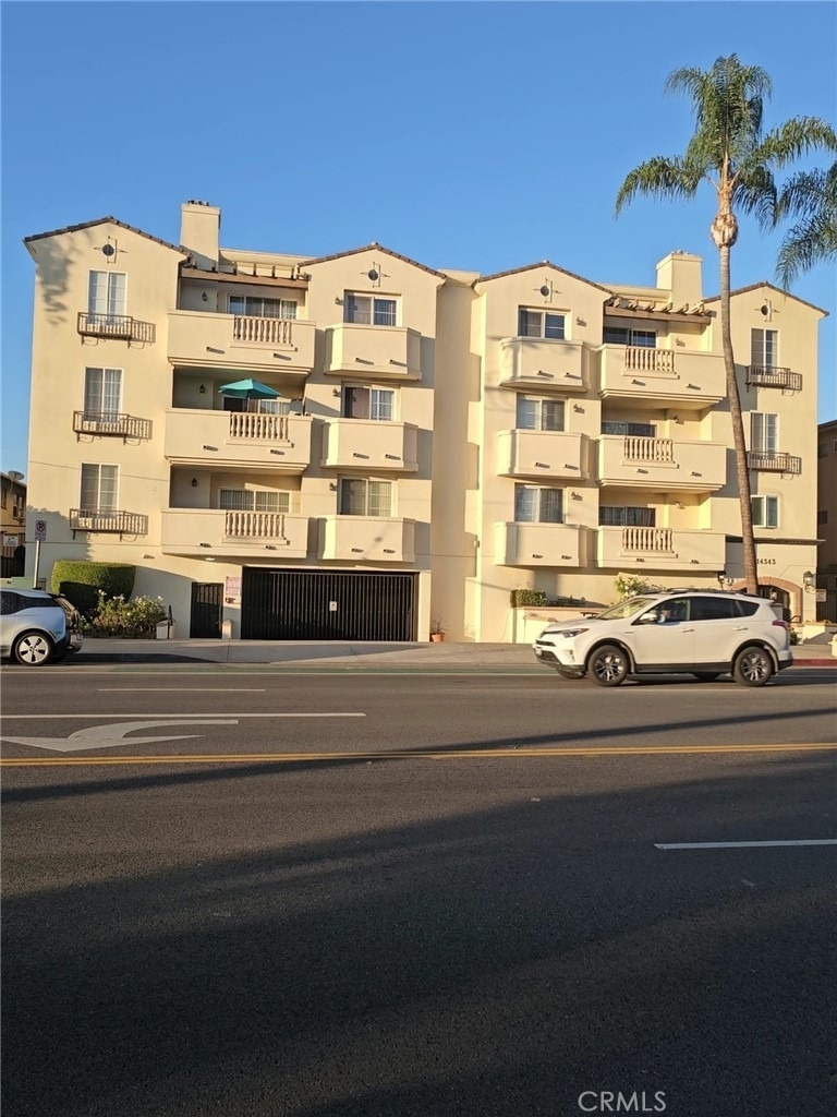 14343 Burbank Blvd. - Photo 0
