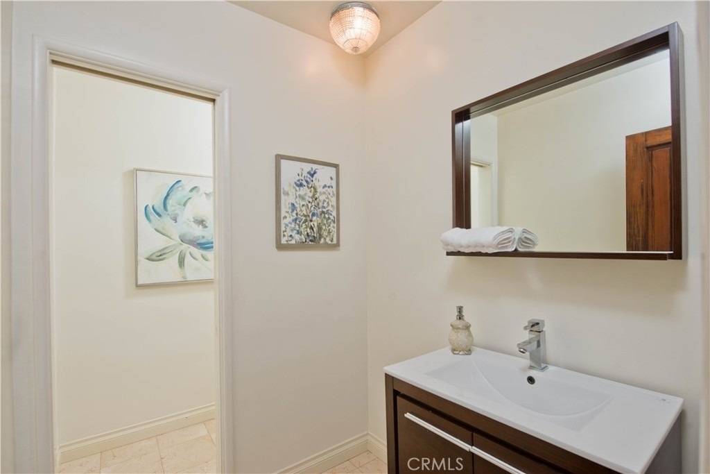 18056 Lake Encino - Photo 12