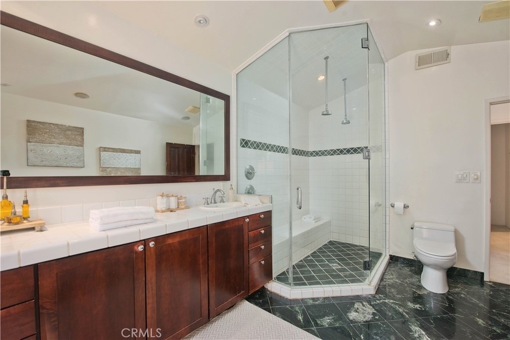 18056 Lake Encino - Photo 17