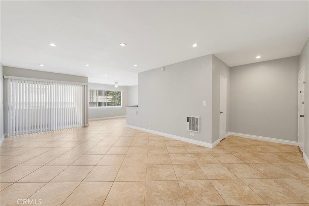 5328 Newcastle Avenue - Photo 1