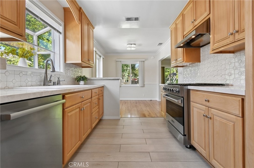 15480 Friar Street - Photo 22