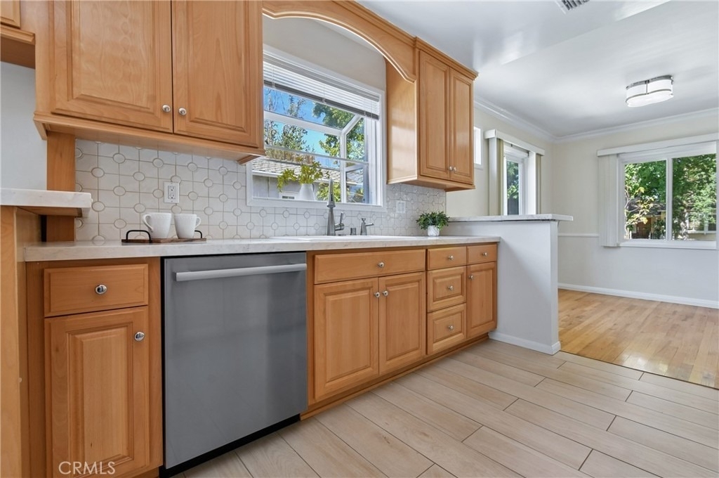 15480 Friar Street - Photo 18