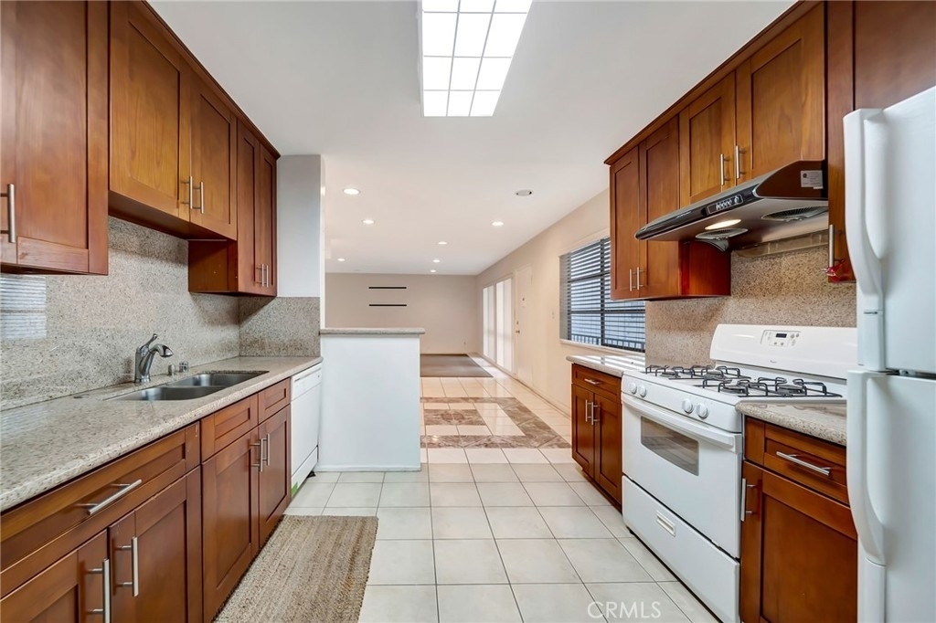 5315 Zelzah - Photo 8