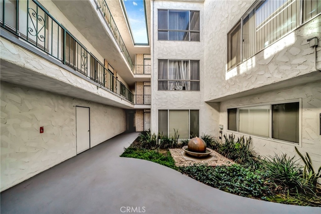 5315 Zelzah - Photo 21