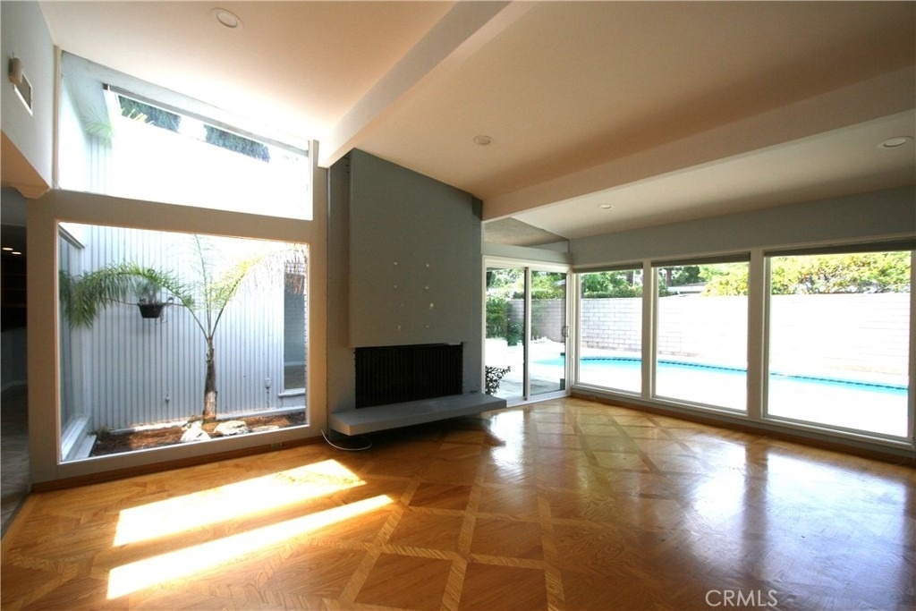 11400 Dona Evita - Photo 2