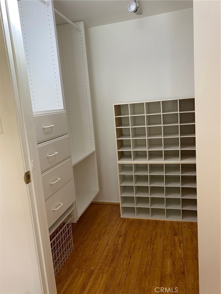 5257 Radford Avenue - Photo 7