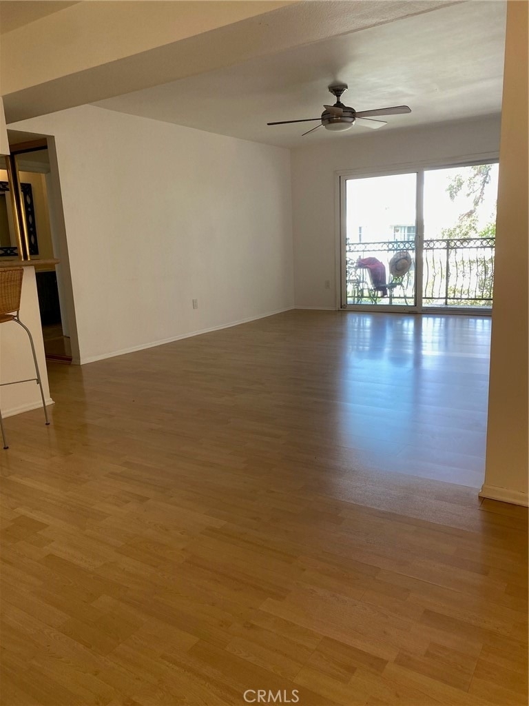 5257 Radford Avenue - Photo 2