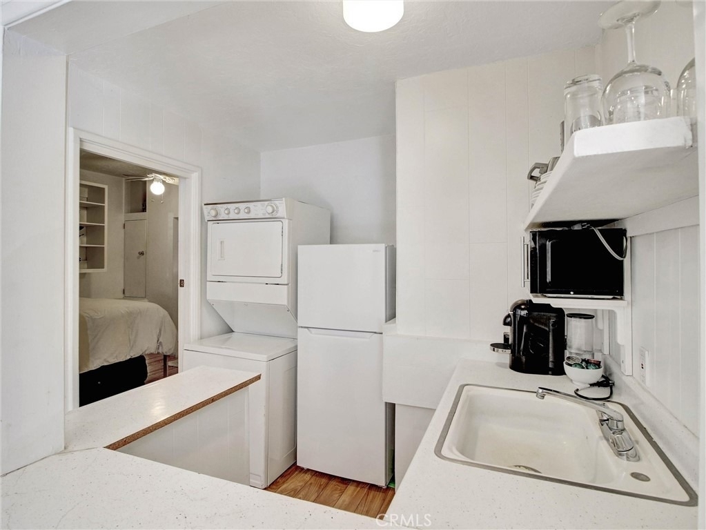 2932 Ledgewood Drive - Photo 4