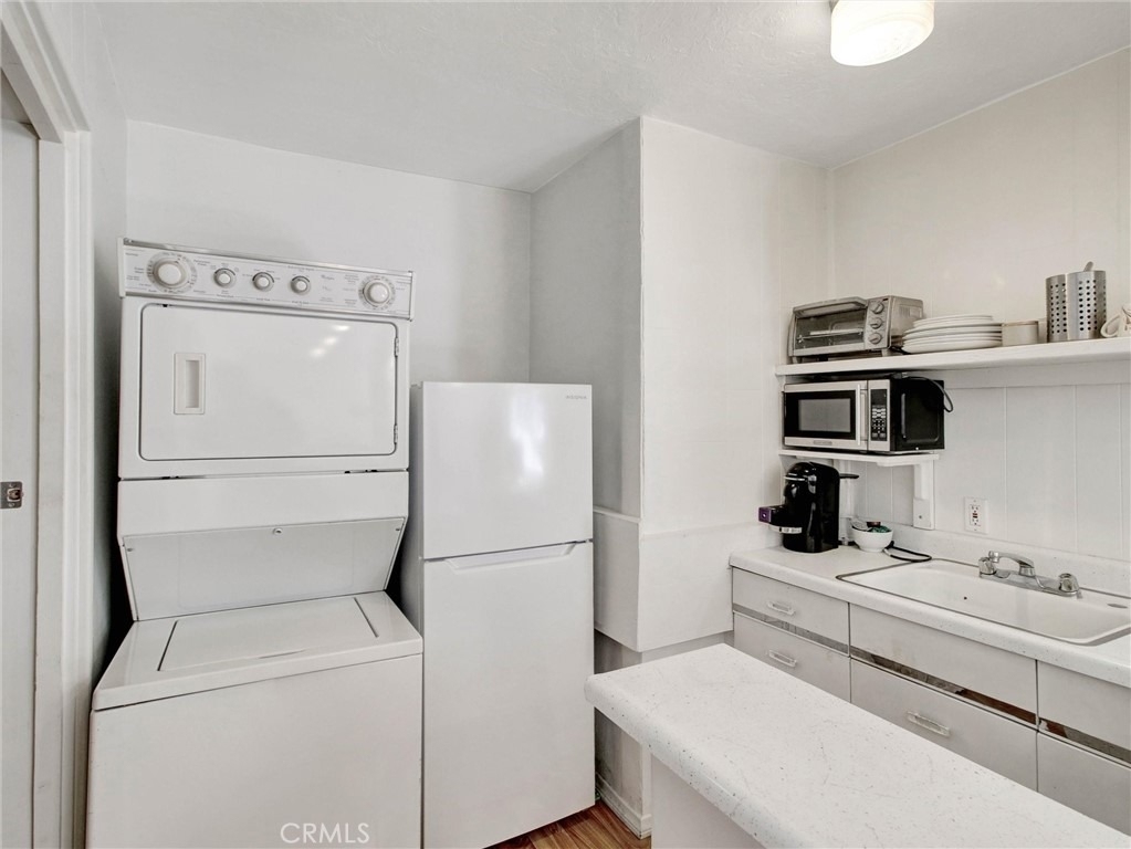 2932 Ledgewood Drive - Photo 5