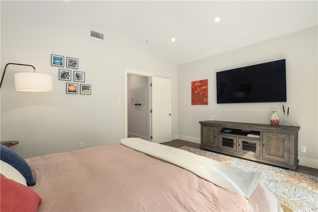 1633 N Beverly Drive - Photo 13