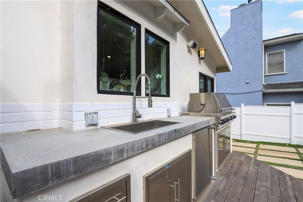 1633 N Beverly Drive - Photo 24