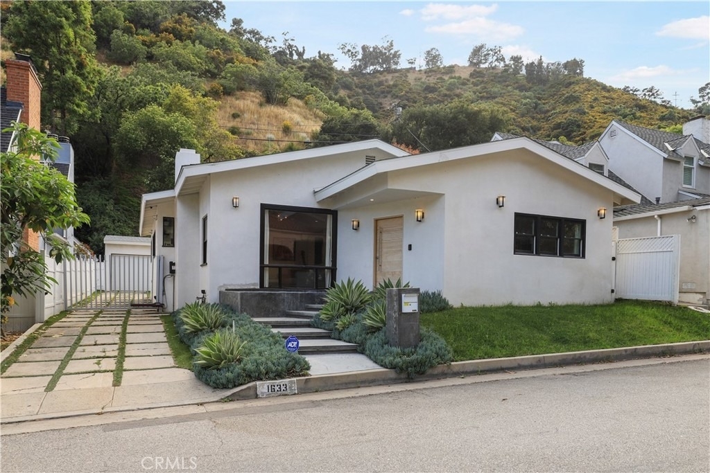 1633 N Beverly Drive - Photo 26