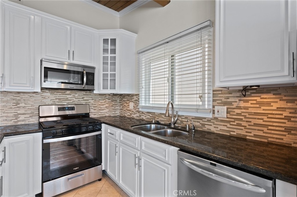 648 Loma - Photo 13