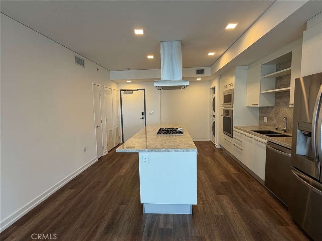 9 Macarthur Place, N. Unit 904 - Photo 6